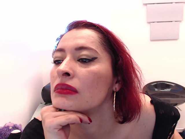 evatwiss live cam on BongaCams