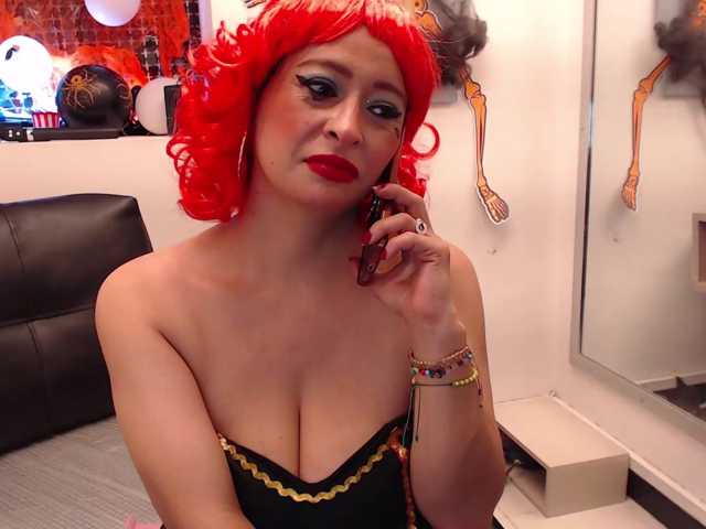 evatwiss live cam on BongaCams
