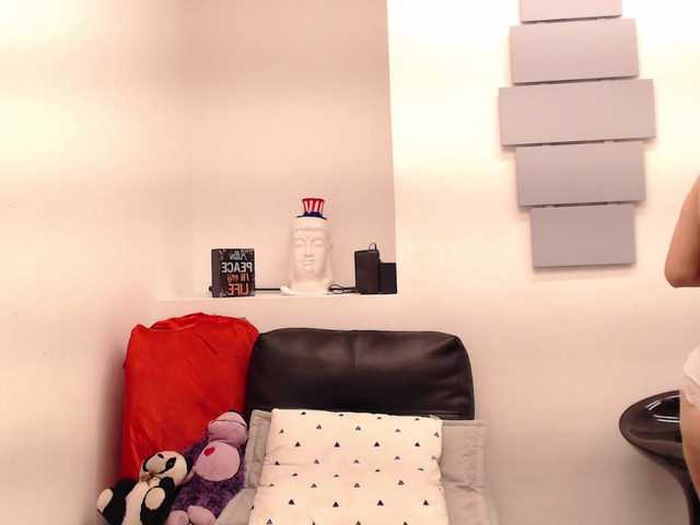 evatwiss live cam on BongaCams