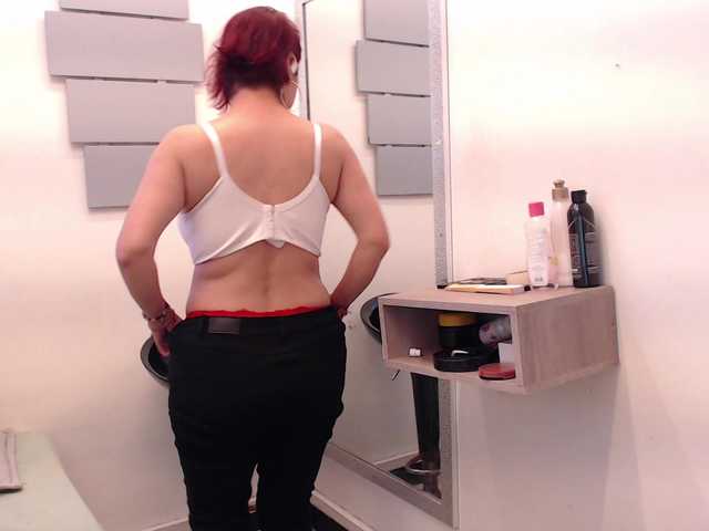 evatwiss live cam on BongaCams