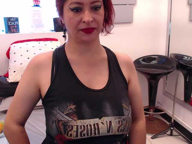 evatwiss live cam on BongaCams