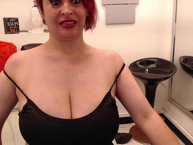 evatwiss live cam on BongaCams