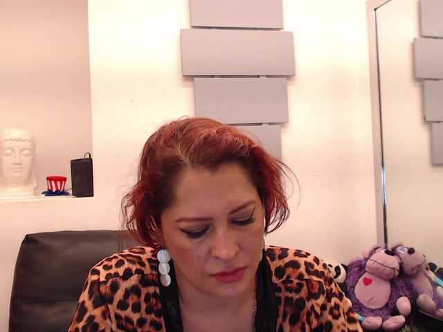 evatwiss's BongaCams show and profile