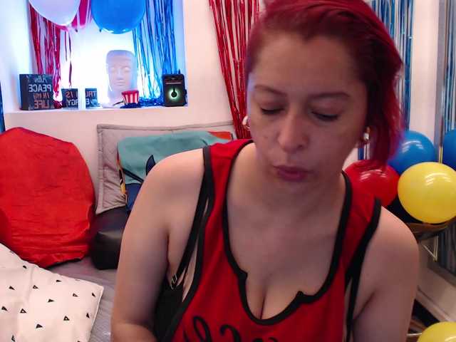 evatwiss live cam on BongaCams