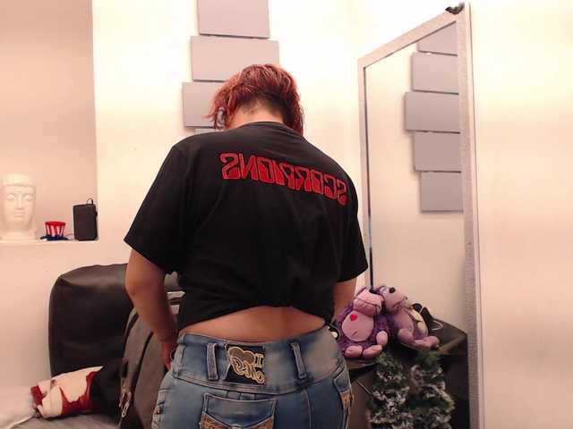 evatwiss's BongaCams show and profile