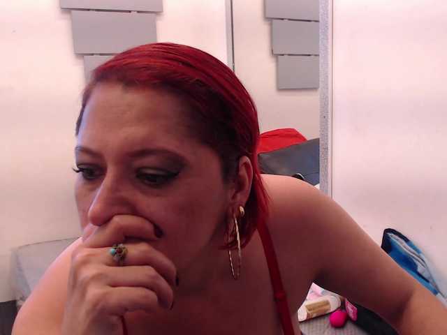 evatwiss live cam on BongaCams