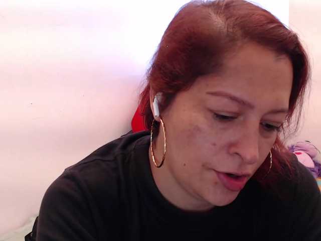 evatwiss, en vivo ahora en BongaCams