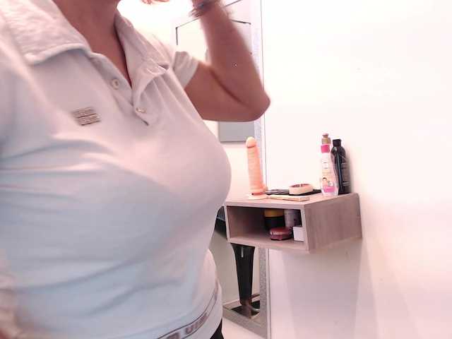 evatwiss live cam on BongaCams