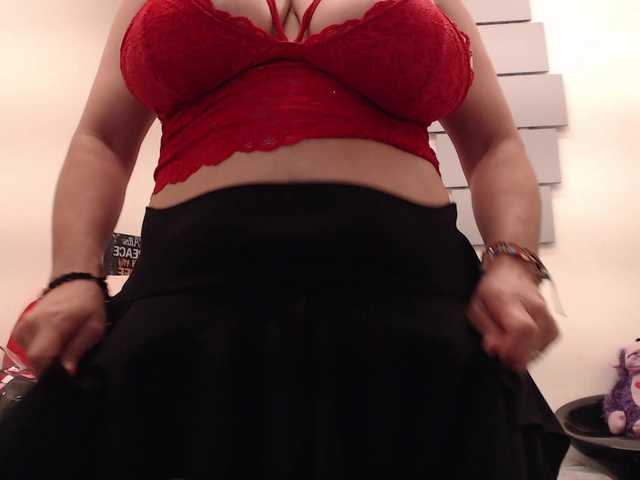 evatwiss's BongaCams show and profile