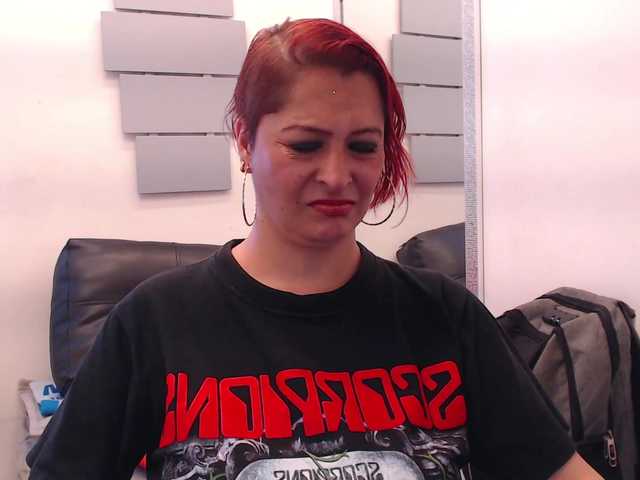 evatwiss live cam on BongaCams
