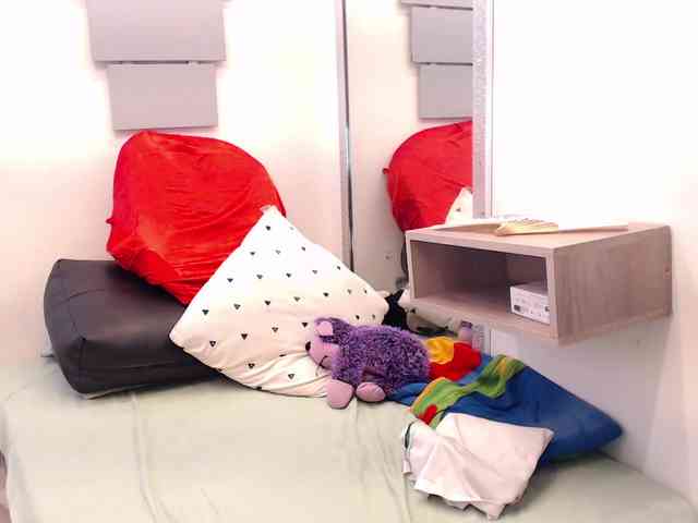 evatwiss Live Webcam on BongaCams