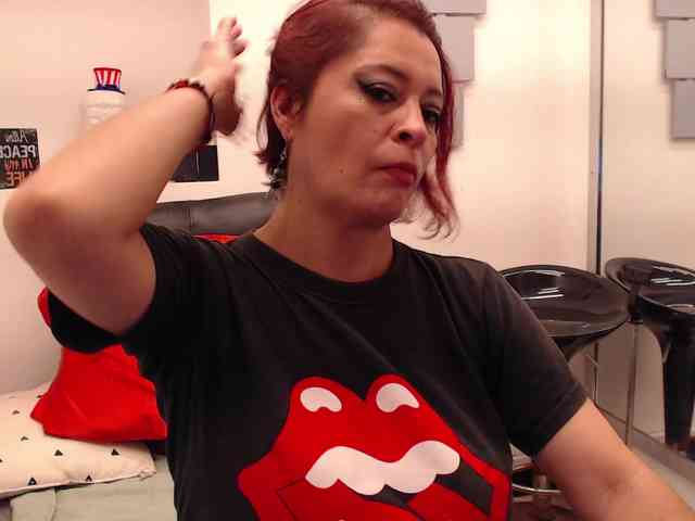 live cam show Evatwiss
