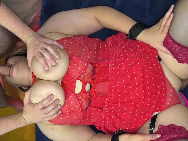 AllHolesLoveGirl