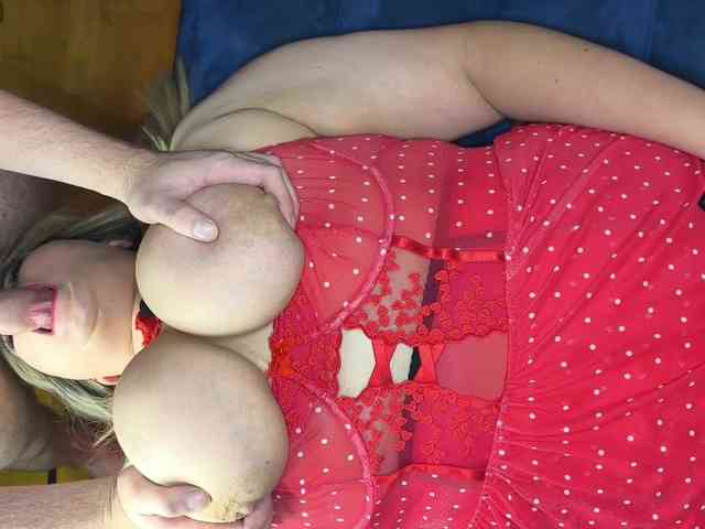 Model: AllHolesLoveGirl
