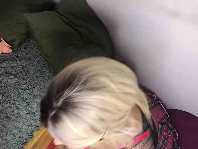 AllHolesLoveGirl webcam