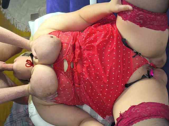 Model: AllHolesLoveGirl