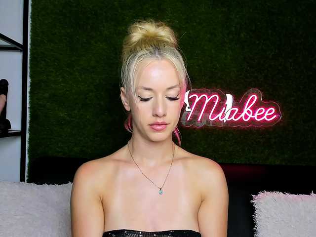 MiaBeeX