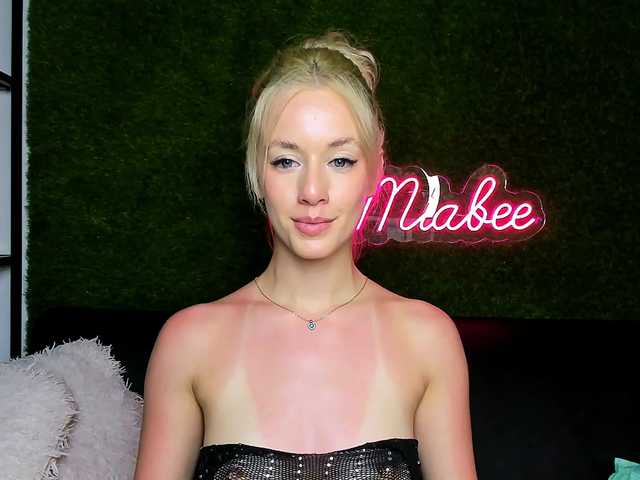 MiaBeeX