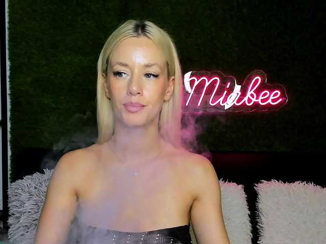 MiaBeeX