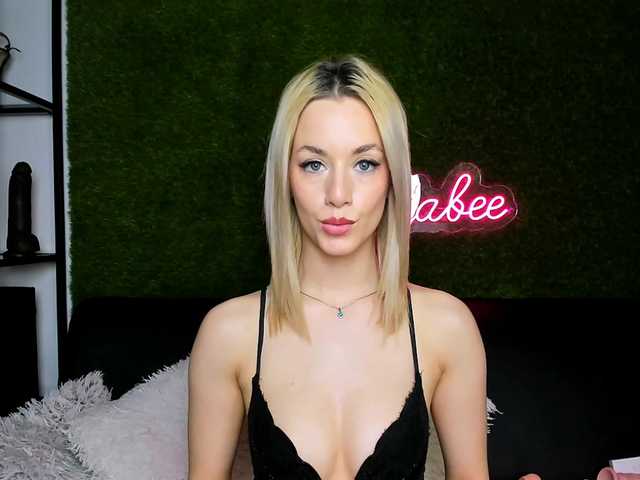 MiaBeeX