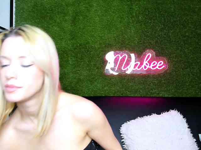 MiaBeeX