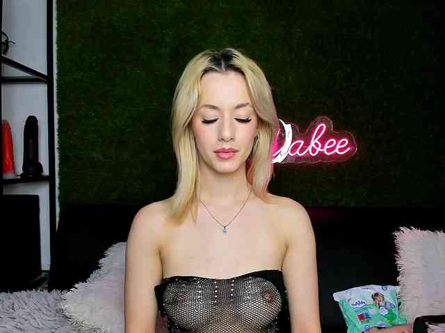 MiaBeeX MiaBeeX