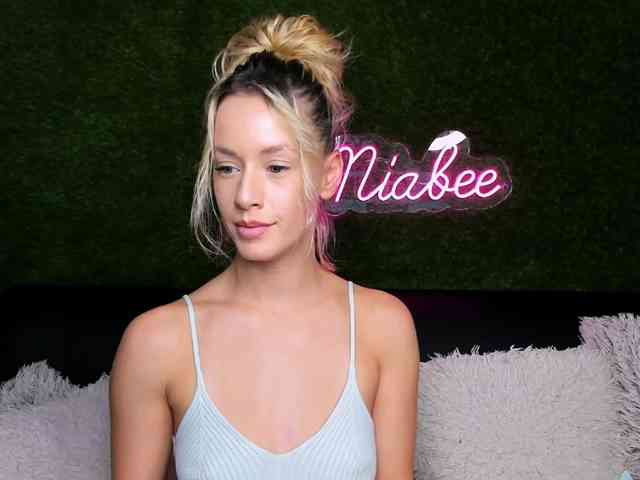 MiaBeeX webcam