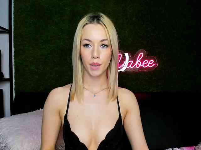 MiaBeeX