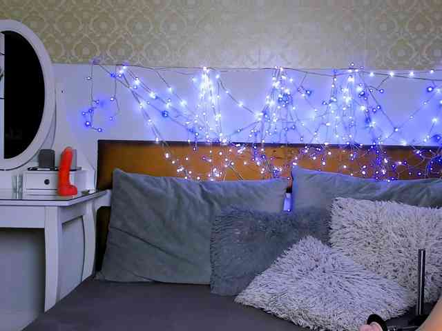 MiaBeeX