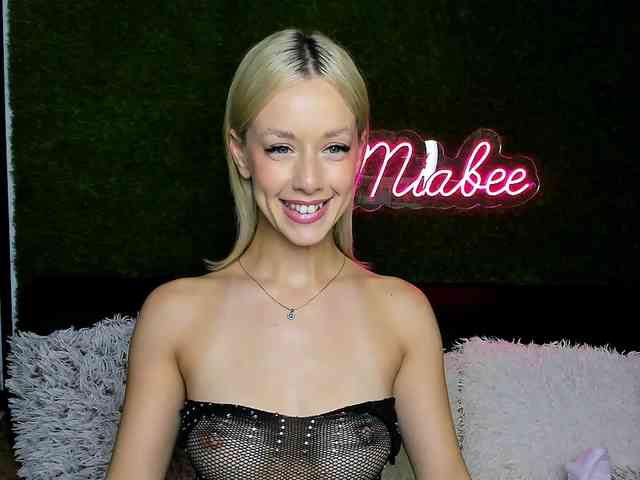MiaBeeX