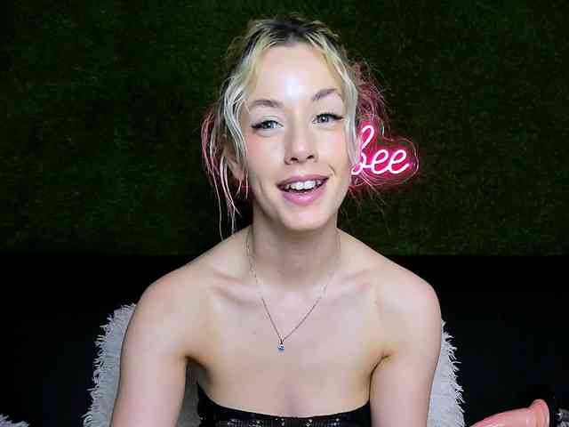 MiaBeeX webcam