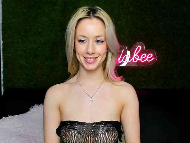 MiaBeeX webcam