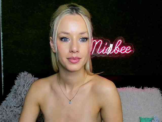 MiaBeeX