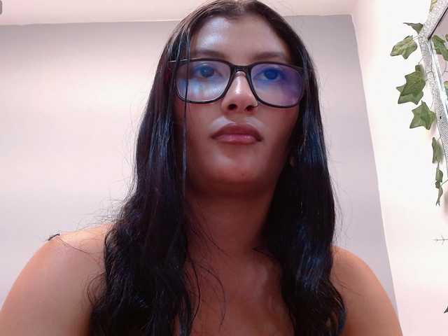 louisk2 live webcam show