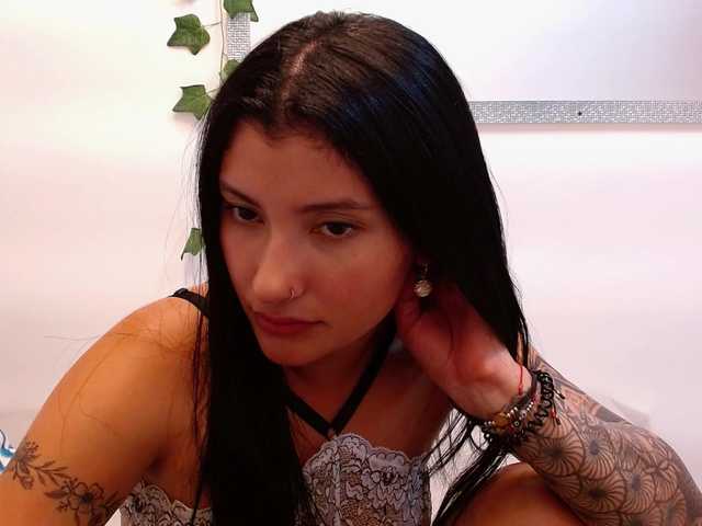 louisk2 live cam preview