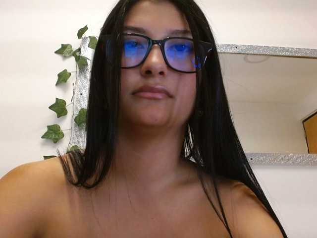 louisk2 live cam on BongaCams
