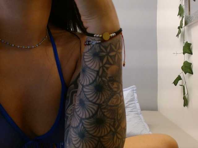 louisk2 live cam on BongaCams