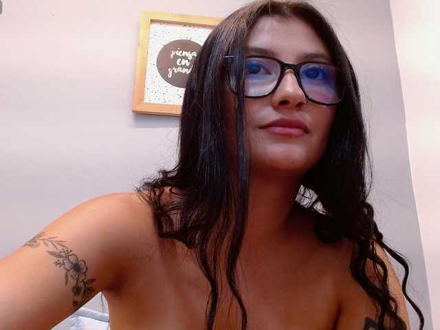 louisk2 live cam on BongaCams