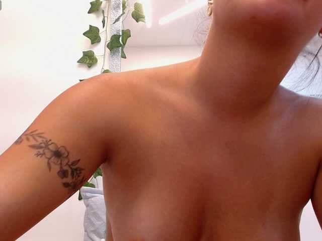 louisk2 live webcam show