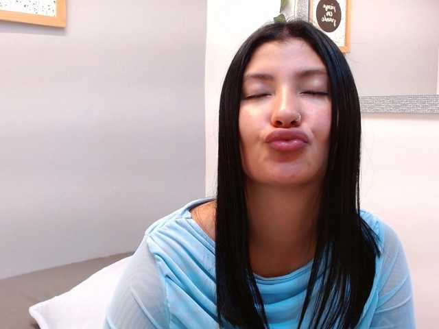 louisk2 live cam on BongaCams
