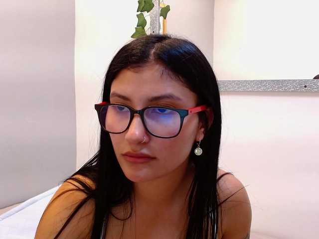 louisk2 live cam on BongaCams