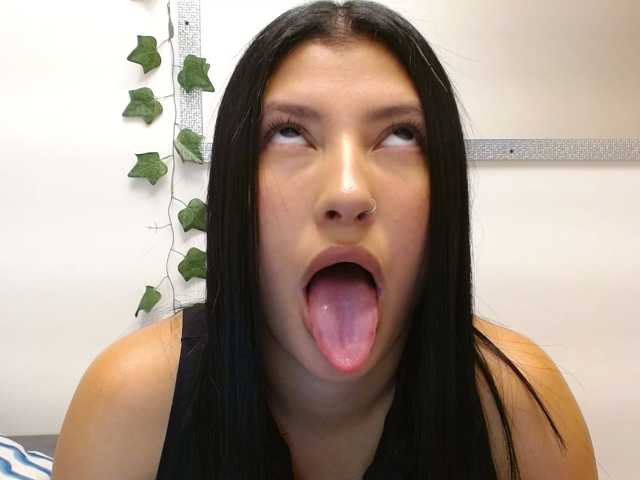 louisk2 live cam preview