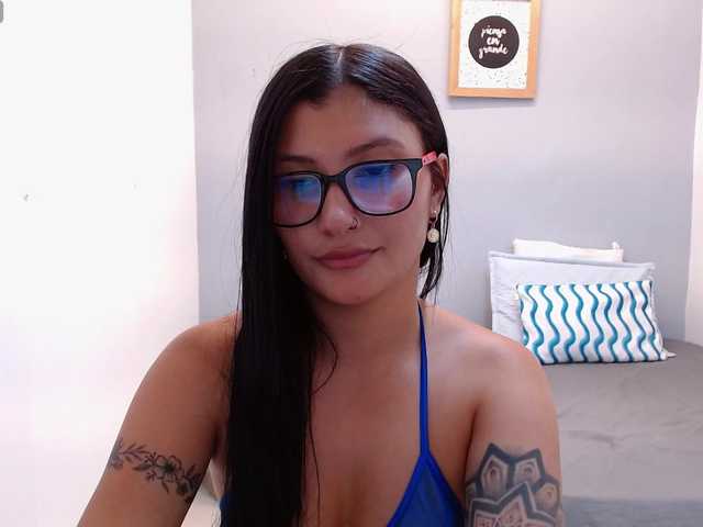 louisk2 live cam on BongaCams
