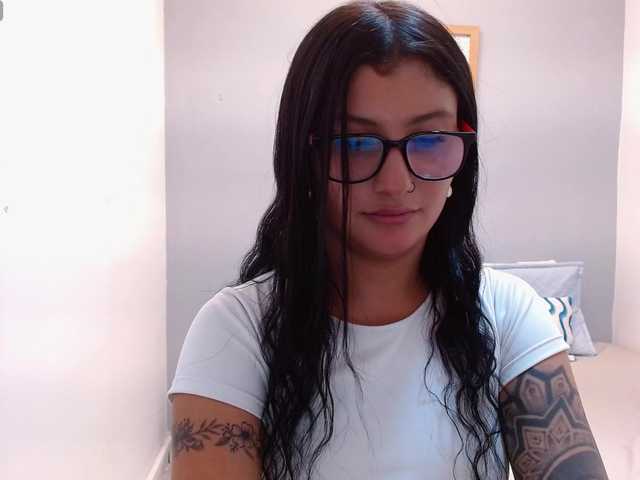 louisk2 live cam on BongaCams