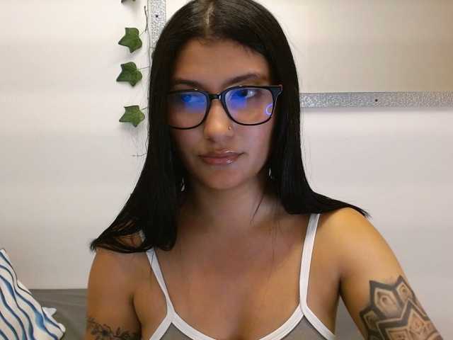 louisk2 live cam on BongaCams