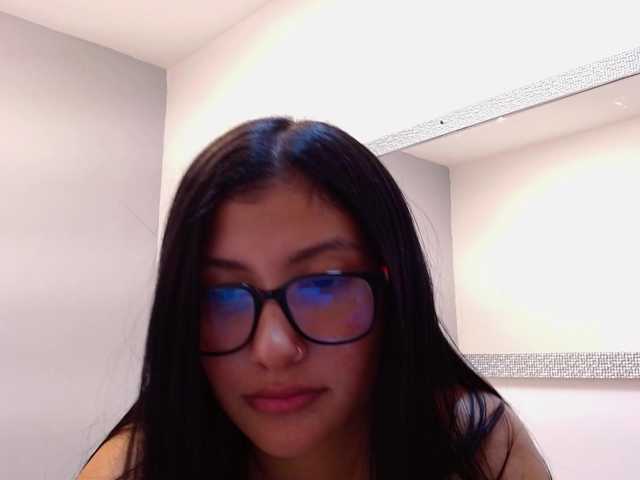 louisk2 live cam preview