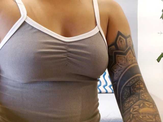 louisk2 live cam on BongaCams