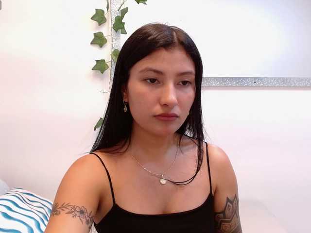louisk2 live cam on BongaCams