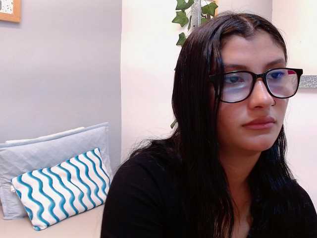 louisk2 live webcam show