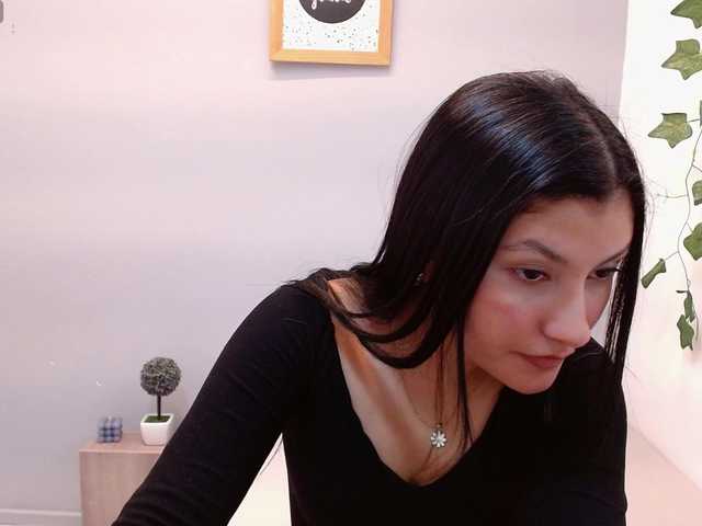 louisk2's BongaCams show and profile